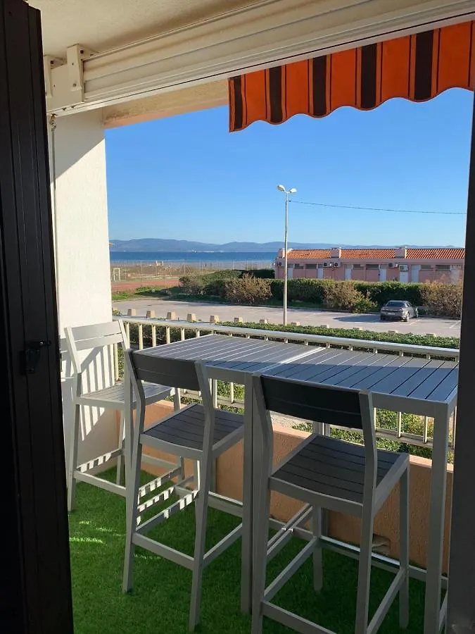 Apartment T2 Hyeres La Bergerie Vue Mer 50 M De La Plage France